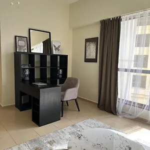 Ora Place Hostel